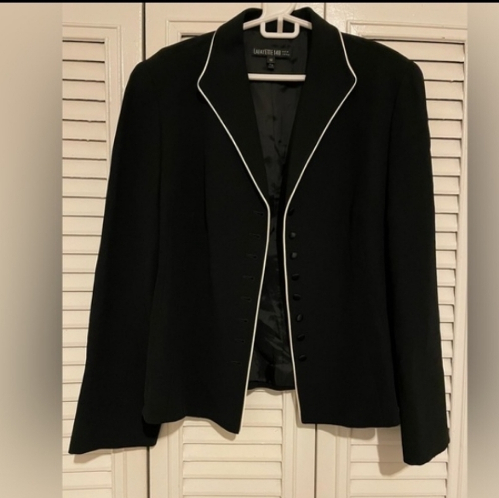 Lafayette 148 silk trim blazer. - Picture 9 of 9